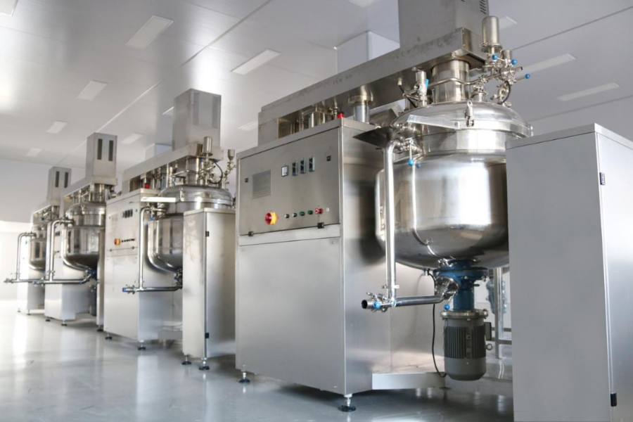 Vacuum emulsification